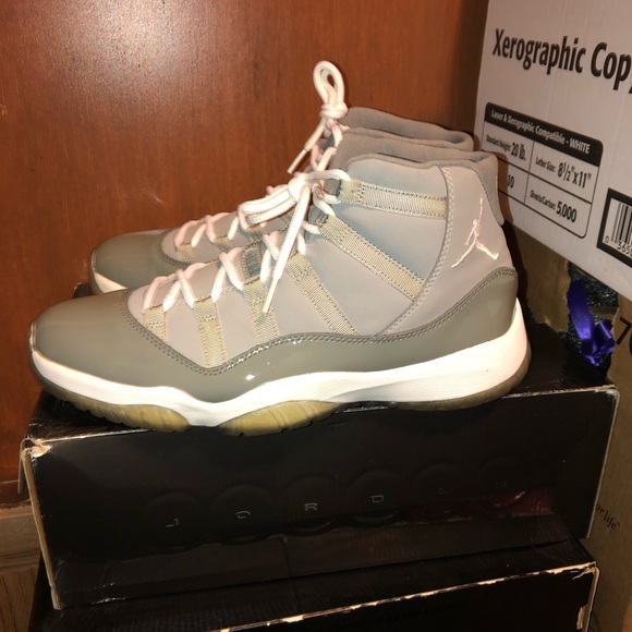 Air Jordan 11 Cool Grey - Picture 2 of 8